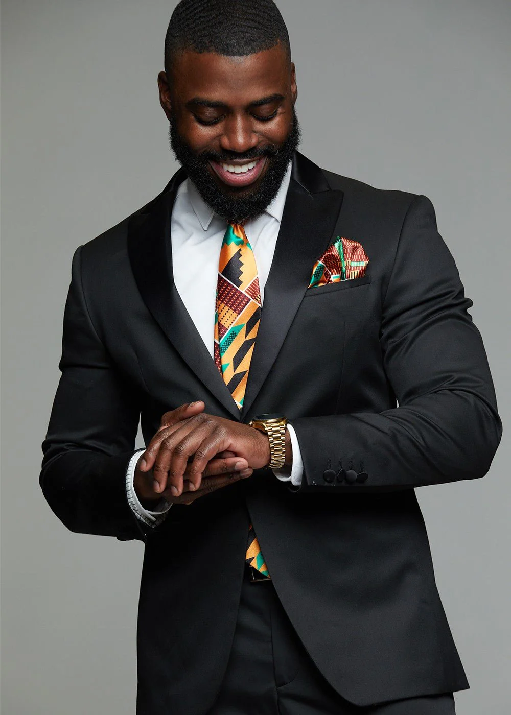 Ajani Men's African Print Satin Necktie and Pocket Square Set (Yellow Green Kente) - Image 4