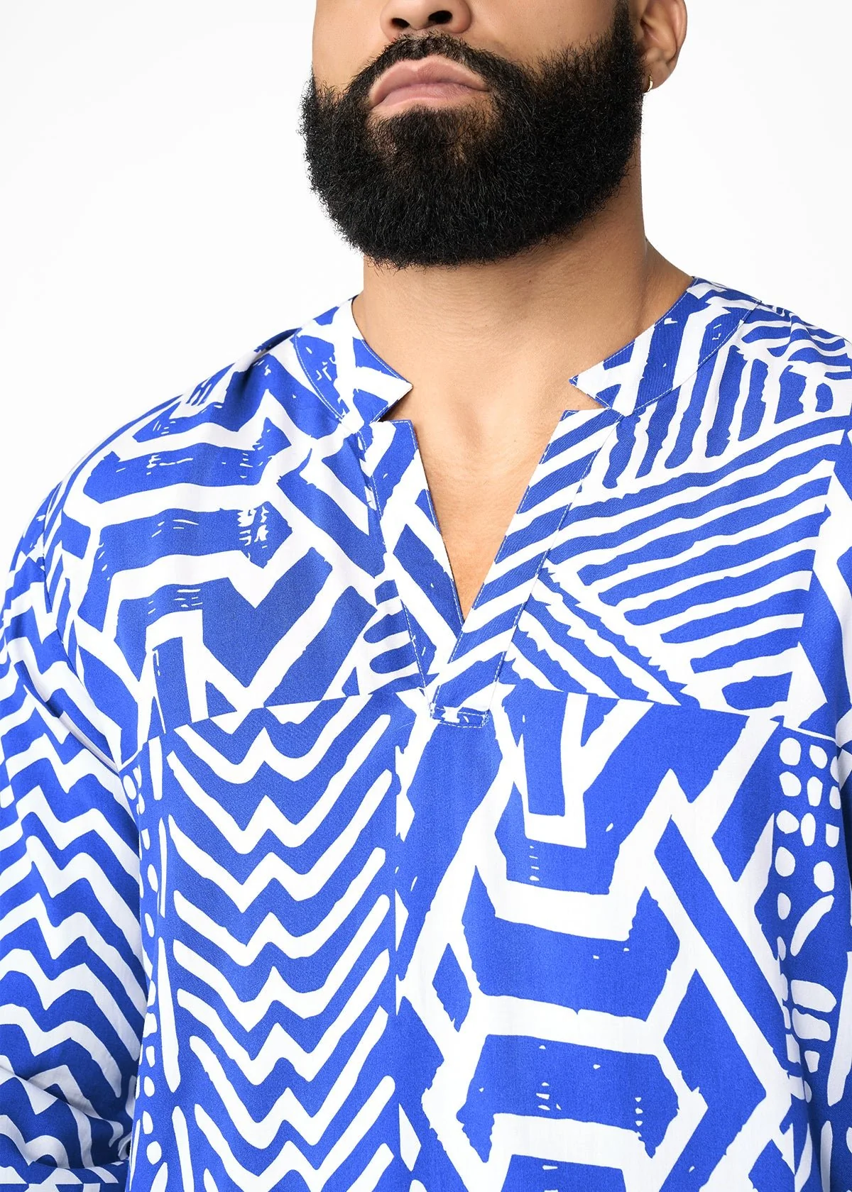 Ajisomo Men's African Print Tunic (White Cobalt Tribal) - Image 3