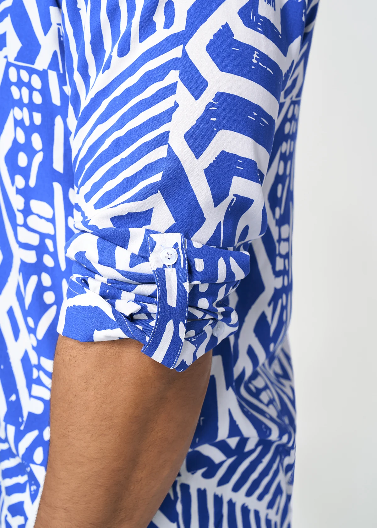Ajisomo Men's African Print Tunic (White Cobalt Tribal) - Image 7