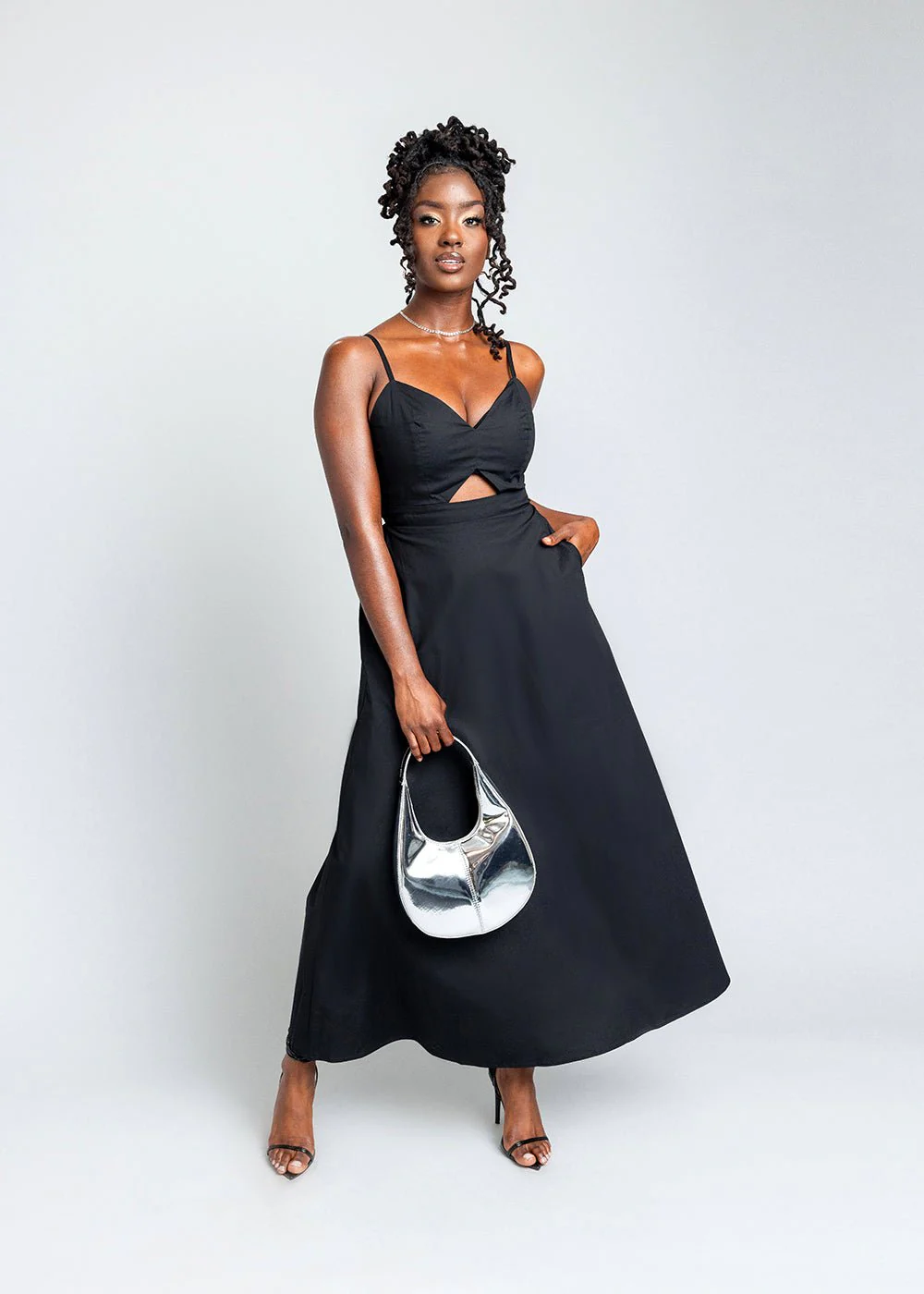 Anjiola Women's Maxi Dress (Black) - Image 4