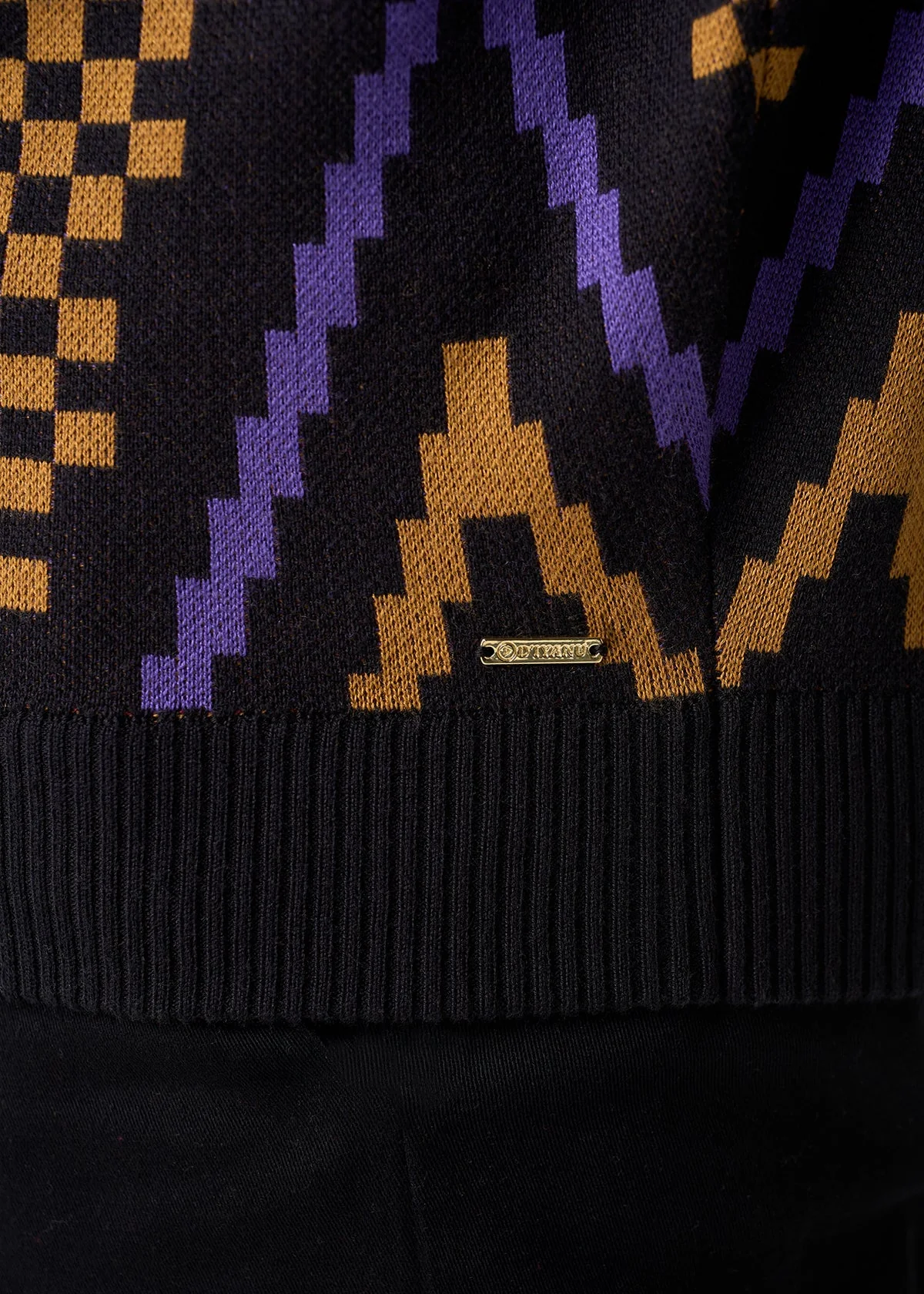 Asaye Men's African Print Crew Neck Sweater (Black Burgundy Tribal) - Image 6
