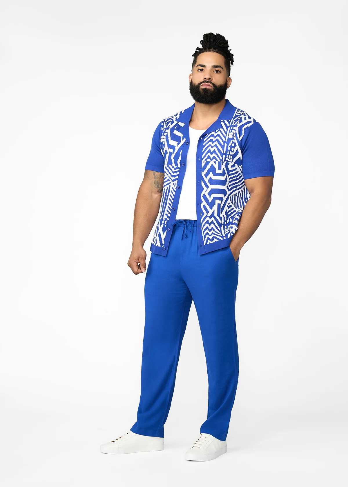 Degan Men's African Print Knit Shirt (White Cobalt Tribal) - Image 7