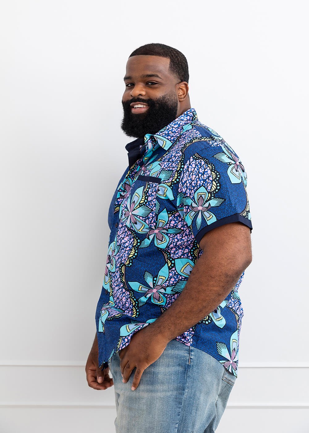 Deion Men's African Print Short Sleeve Button-Up Shirt (Light Blue Pink Iris) - Image 4