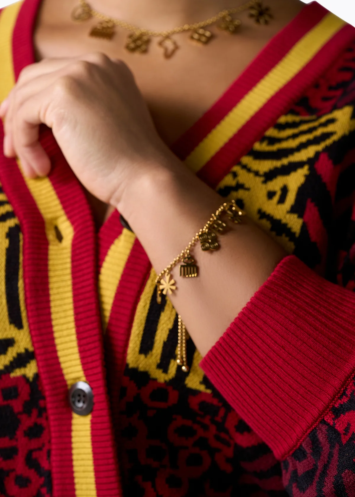 Ediye Womens Charm Bracelet (GOLD) - Image 2