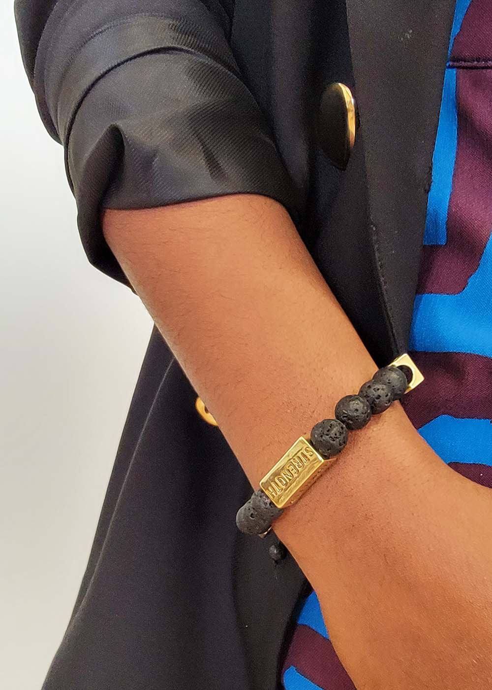 Irele Beaded Humility and Strength Adinkra Symbol Bracelet (Black) - Image 3