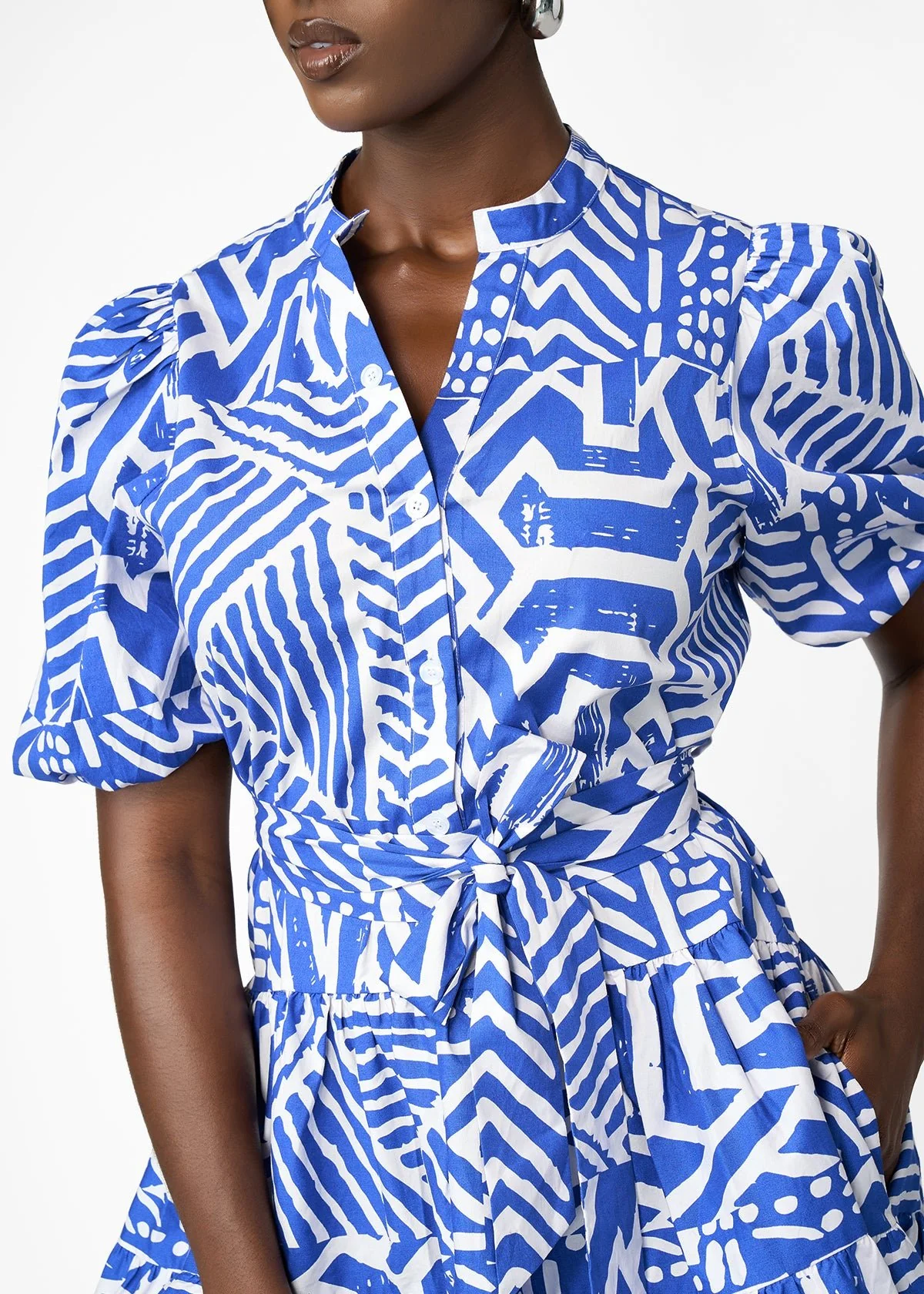 Mojisola Women's African Print Puff Sleeve Mini Dress (White Cobalt Tribal) - Image 2