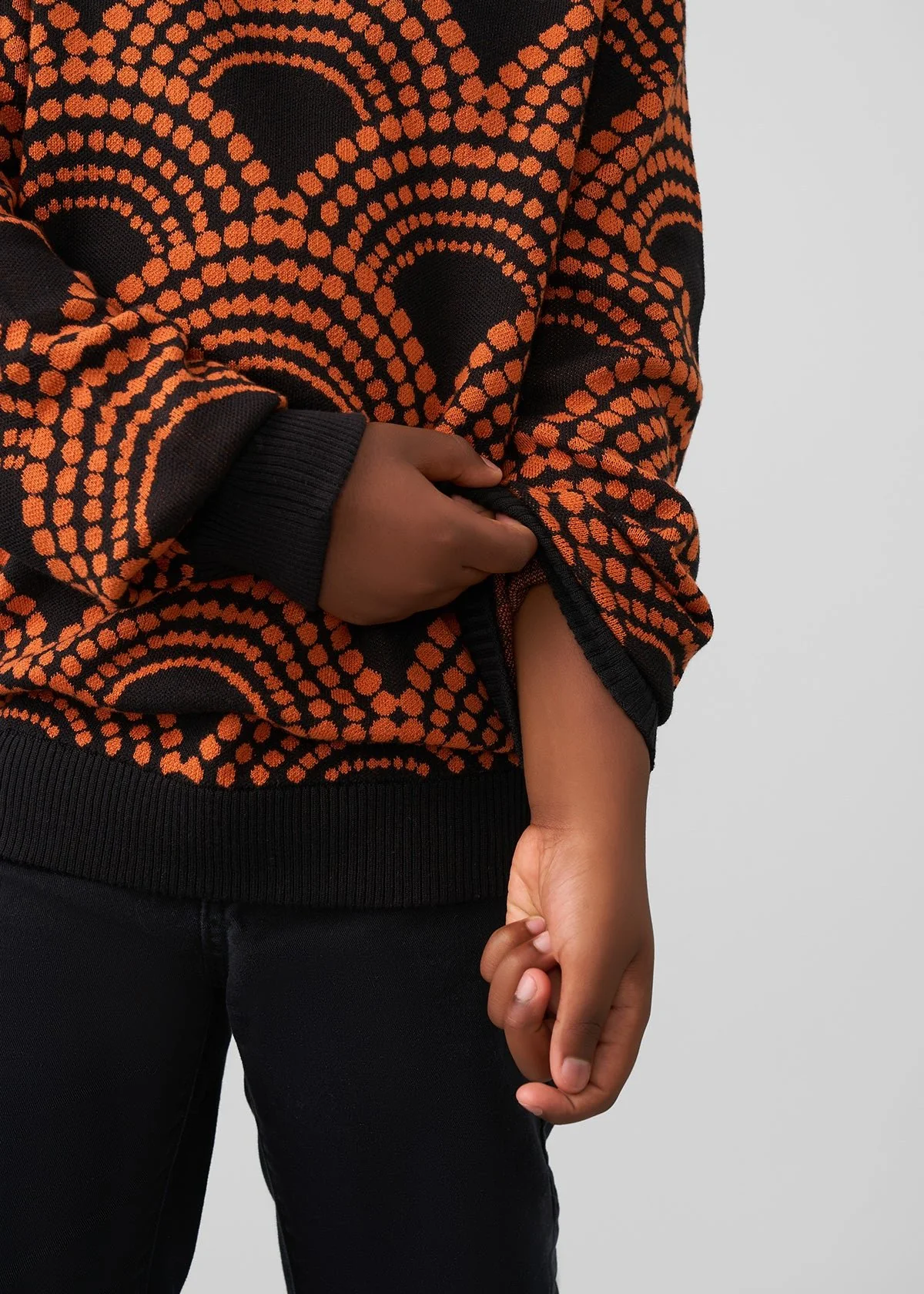 Oma Kids Unisex African Print Sweater (Black Amber Dots) - Image 6